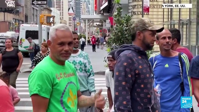 Gobernador de Texas manda a migrantes indocumentados a Nueva York