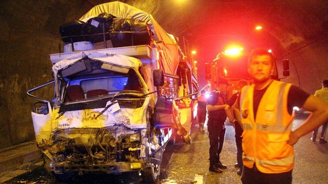 Bolu Dağı Tüneli’nde zincirleme kaza