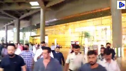 Tiger  Salman Khan  With Heavy Security ️ Back From Dubai 