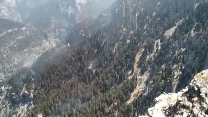 Kısmen kontrol altına alınan orman yangınına müdahale devam ediyor