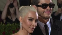 VOICI : Kim Kardashian et Pete Davidson auraient rompu : ce rôle qu'aurait joué Kanye West dans leur séparation