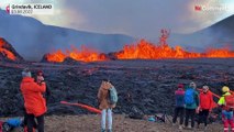 تصاویری از فوران گدازه‌های آتشفشانی از شکافی ۳۰۰ متری در ایسلند