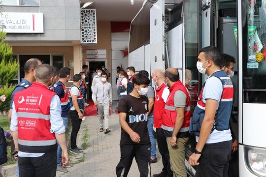 Edirne haber... Sınır dışı edilecek 227 Afganistan uyruklu, Edirne'den İstanbul'a gönderildi