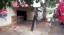 Bombeiros são acionados para combater incêndio em comércio no Jardim Cruzeiro