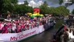 Водный парад ЛГБТ-сообщества в Амстердаме