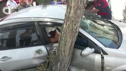 KAMYONETİN ÇARPTIĞI OTOMOBİLDEKİ YOLCU YARALANDI