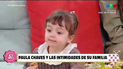 Paula Chaves fue interrumpida en pleno vivo