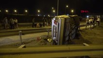 Son dakika haber: HAFİF TİCARİ ARAÇ OTOMOBİLE ÇARPTI 2 ÖLÜ, 3 YARALI