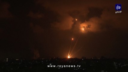 لحظة إطلاق المقاومة رشقات صاروخية من غزة