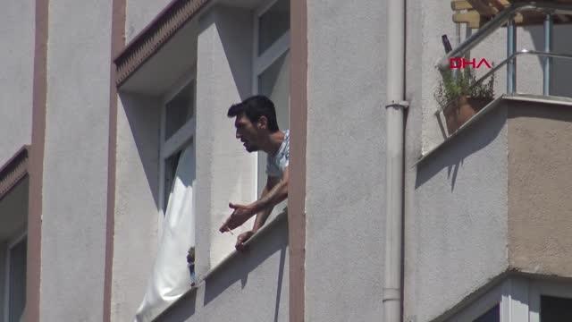 Son dakika haberi | AVCILAR'DA HAREKETLİ ANLAR; ÖZEL HAREKAT POLİSİ OPERASYON YAPTI