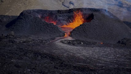 Une éruption volcanique impressionnante en Islande