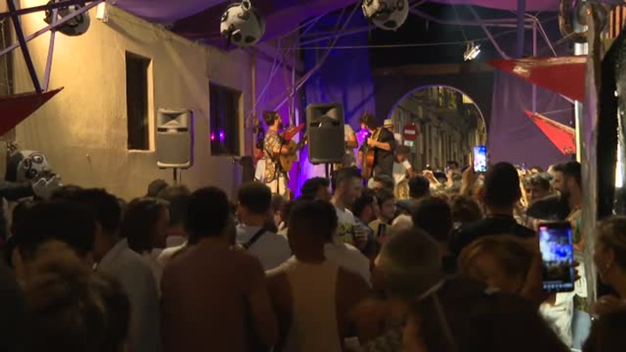Las fiestas del barrio de Gracia, de Barcelona, más seguras y feministas que nunca