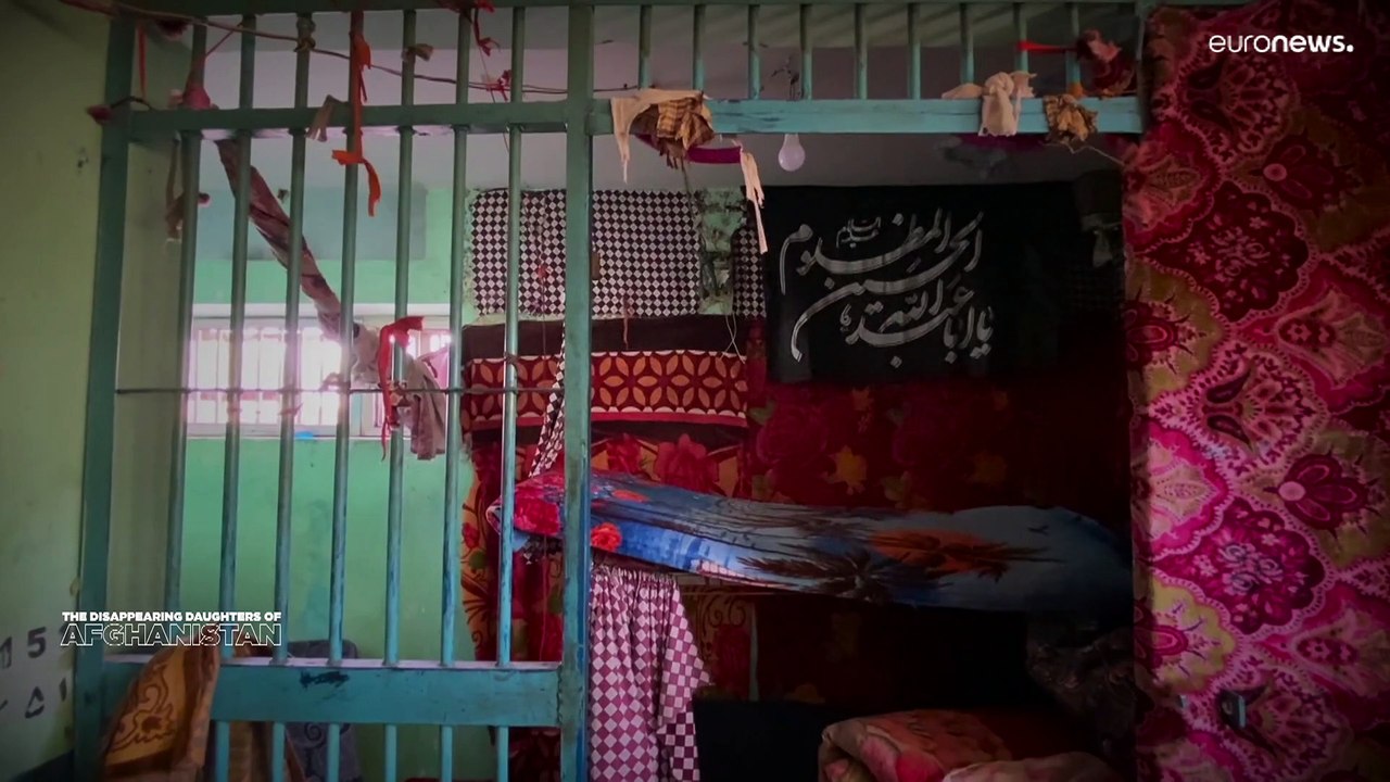 Ein Jahr nach Machtübernahme der Taliban: 'Mein Leben wird keinen Wert haben' - Frauen berichten