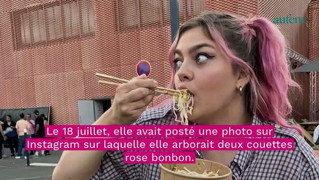 Louane : ce brushing très rétro qui lui va à ravir