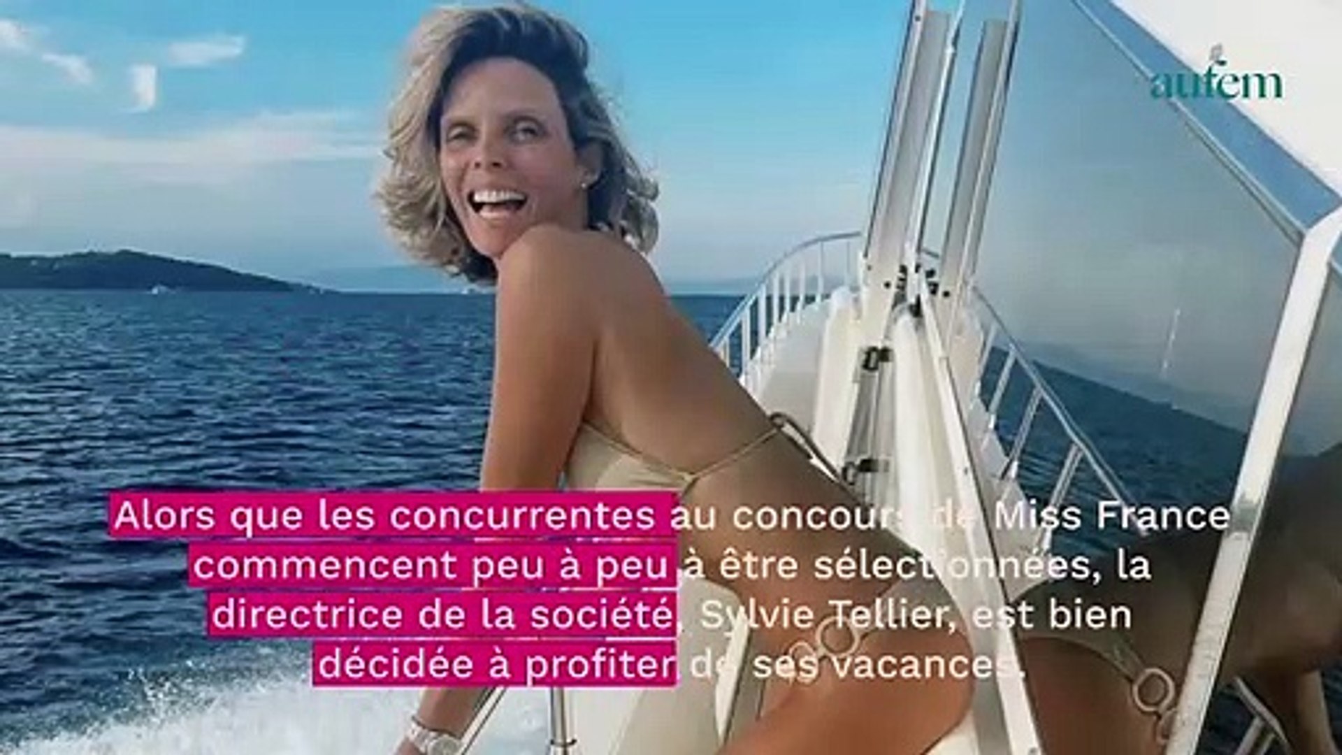 Sylvie Tellier en vacances : très complice avec sa fille, elle partage des  photos adorables - Vidéo Dailymotion