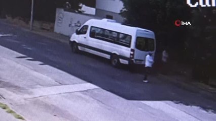 Maskeli şahıslar toptancıya sokak ortasında böyle kurşun yağdırdı