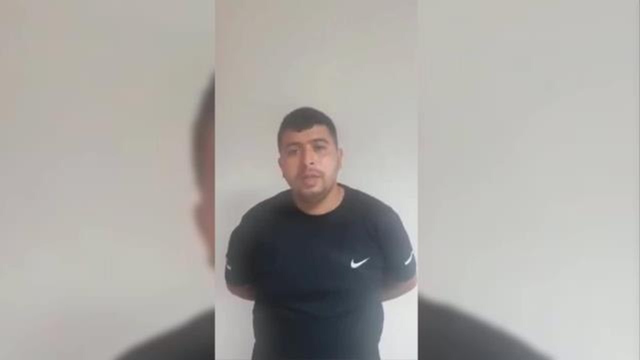 Ankara haberleri... Kılıçdaroğlu'nun, Elektrikleri Kesildiği İçin Evinde Ziyaret Ettiği Vatandaşın "Baskı Yapıyorlar" Açıklamasını Paylaşan CHP Ankara İl Başkanı Akıllı:...