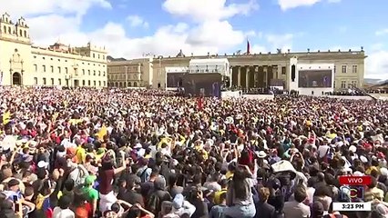 Primera orden de Petro como presidente: “solicito a la Casa Militar traer la espada de Bolívar”