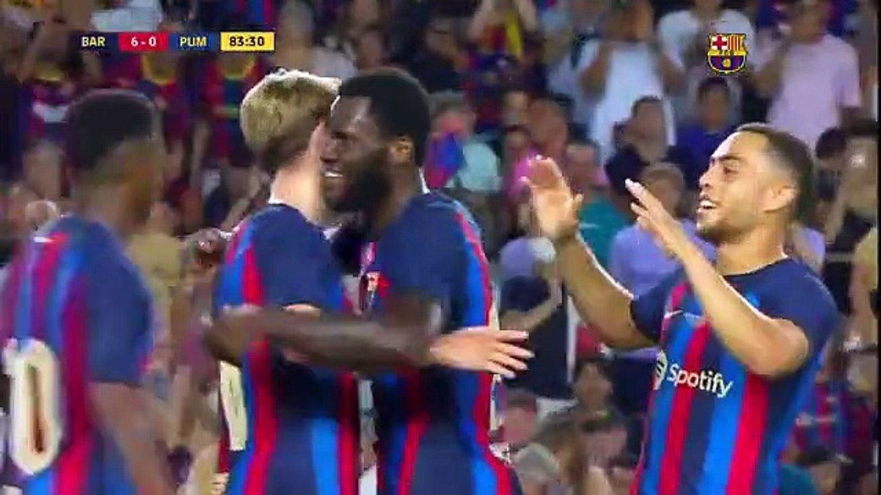 Recuperación y gol de Frenkie de Jong para poner el 6-0 en el Gamper / FCB