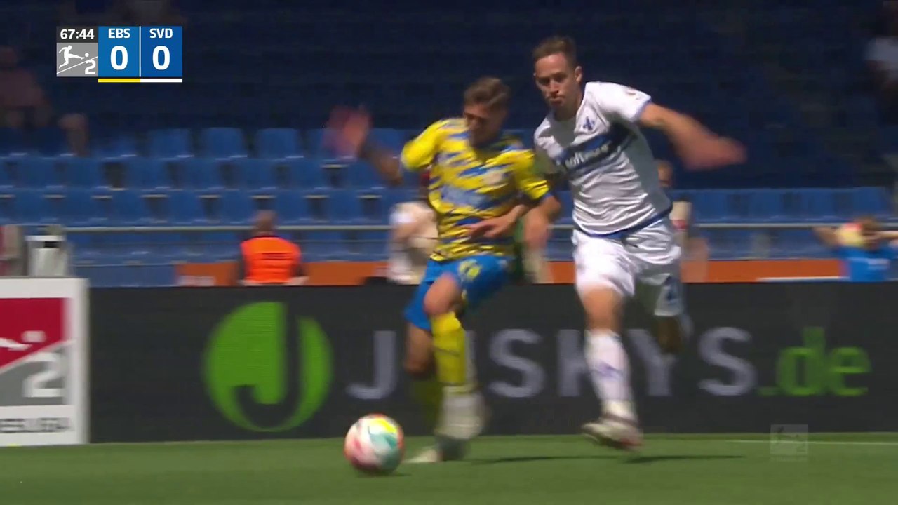 Eintracht Braunschweig v Darmstadt