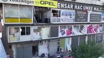 Ataşehir'de yanlışlıkla gaza basan sürücü otomobil ile 2'nci kattan düştü