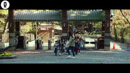 Broke Zoo Uses Employees As "Fake" Animals To Fool Visitors