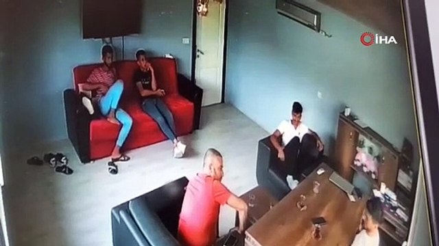 Patlama sesiyle herkes kaçtı iş yeri sahibi bakakaldı