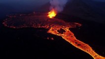 Migliaia di turisti in Islanda per l'eruzione vulcanica