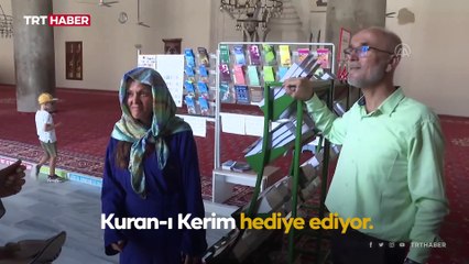 İmamın turistlerle kurduğu diyalog sosyal medyada beğeni topladı