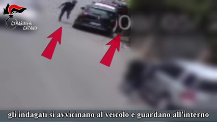 Rubano un'auto in meno di 20 secondi, presi padre e figlio a Catania