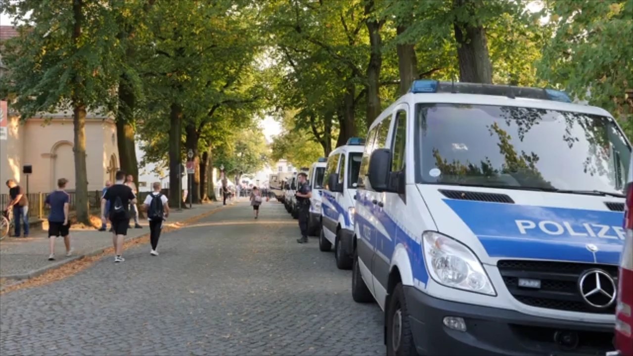 Polizei nimmt Drogendealer mit riesiger Geldmenge in NRW fest