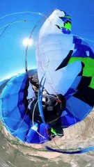 Tremendo susto se llevó un deportista cuando abrió el paracaídas y no le funcionó