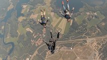 Skydivers Have a Great Time Doing Angle Flying and Freestyling