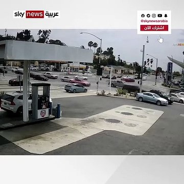 بالفيديو.. حادث مروري مرعب يطيح بـ6 أشخاص وتوجيه تهمة القتل العمد لقائدة المركبة