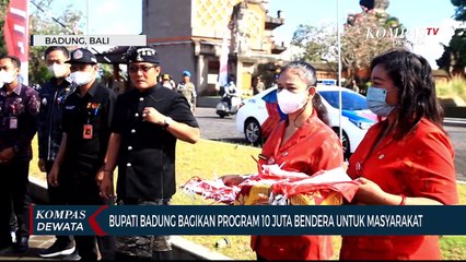 Bupati Badung Bagi-Bagi Bendera Merah Putih