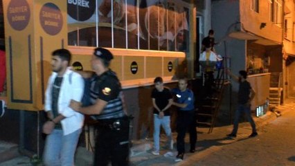 SULTANGAZİ'DE KAÇAK GÖÇMEN OPERASYONUNDA 32 KİŞİ YAKALANDI