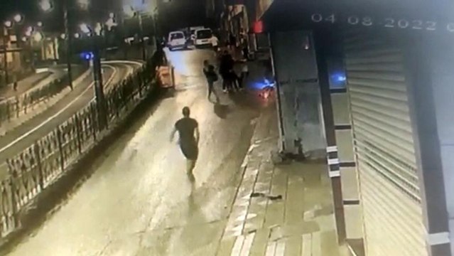 İstanbul’da torbacı polisi gözüne yumruk atıp yaraladı
