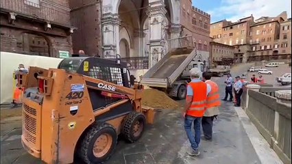 Palio, torna il tufo in Piazza del Campo