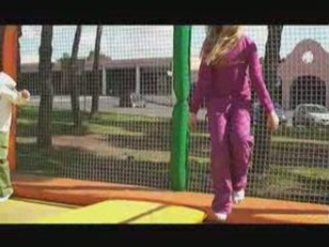 Quattro salti ai gonfiabili di Alessandro De Gerardis