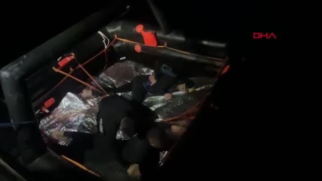 YUNAN UNSURLARININ DARP EDİP, TÜRK KARASULARINA İTTİĞİ 3 KAÇAK GÖÇMEN TABURCU OLDU