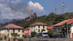 Albenga, non è spento l'incendio: le fiamme lambiscono le case. L'intervento dei vigili del fuoco