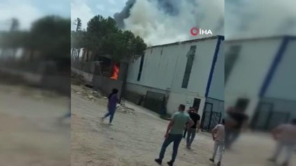 Plastik fabrikasında yangın