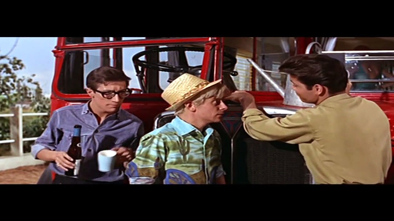 Cliff Richard & The Shadows — Bachelor Boy | Cliff Richard & The Shadows - "Summer Holiday" (1963)