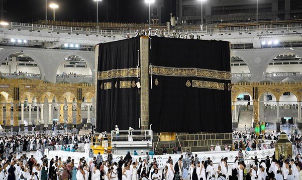 تكلفة كسوة الكعبة المشرفة بلغت حوالى 7 مليون دولار أمريكي