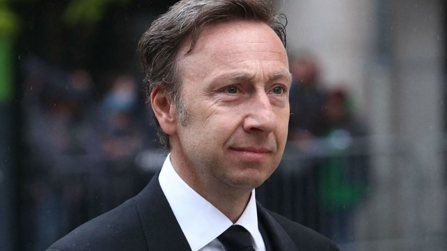 GALA VIDEO - « Tu es parti trop tôt : Stéphane Bern en deuil, son frère Armand est mort