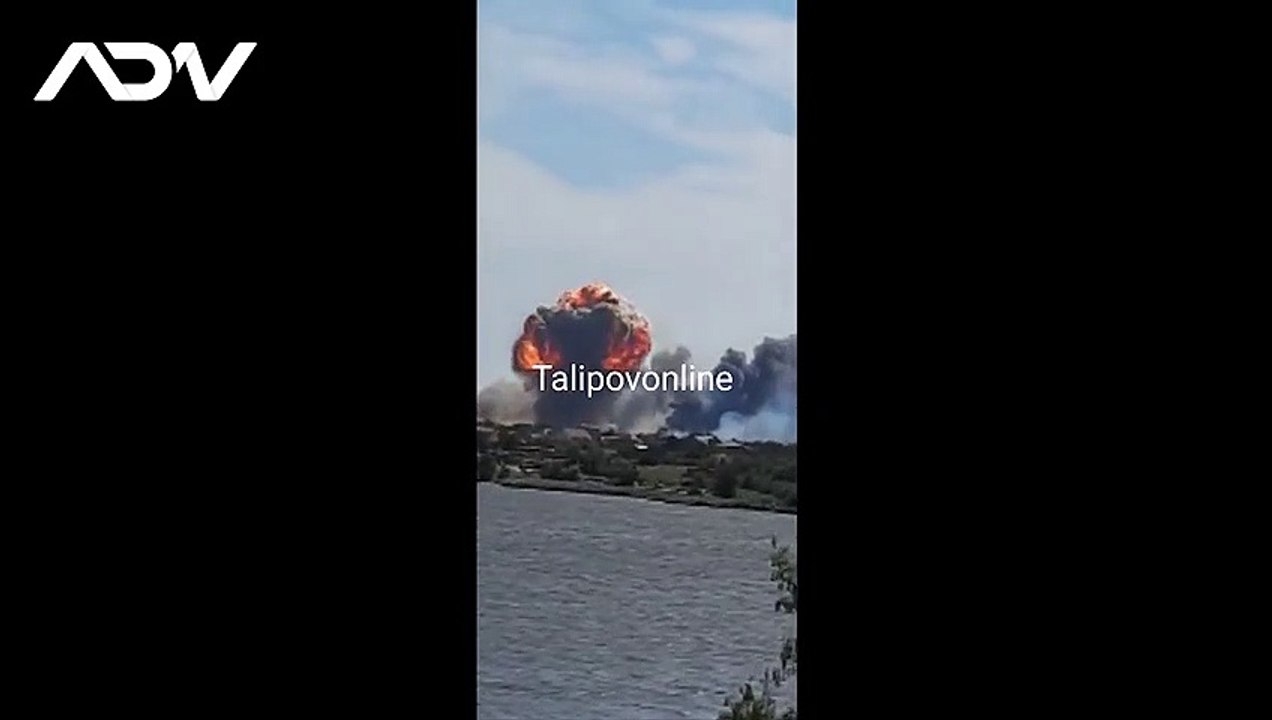 Gran explosión tras un supuesto ataque a la base aérea rusa de Saky en Crimea