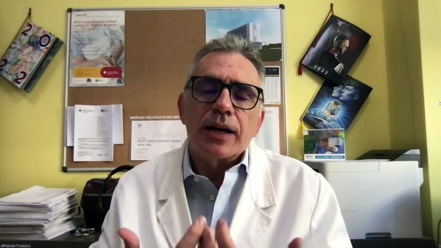 Omicron, perché per qualcuno è così facile contagiarsi di nuovo? La risposta di Pregliasco