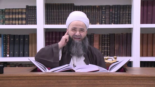 Mahmud Efendi Hazretleri Diğer Bir Çok Şeyh ve Şeyh Geçinene Göre Üstün Ahlak Sahibidir.