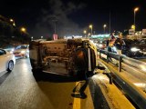 Son dakika haberi | Kağıthane'de meydana gelen trafik kazasında otomobil yan yattı: 1 yaralı