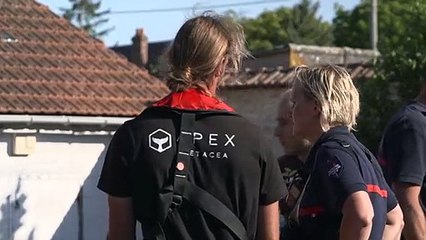 Francia inició operación rescate de una beluga extraviada en el Sena